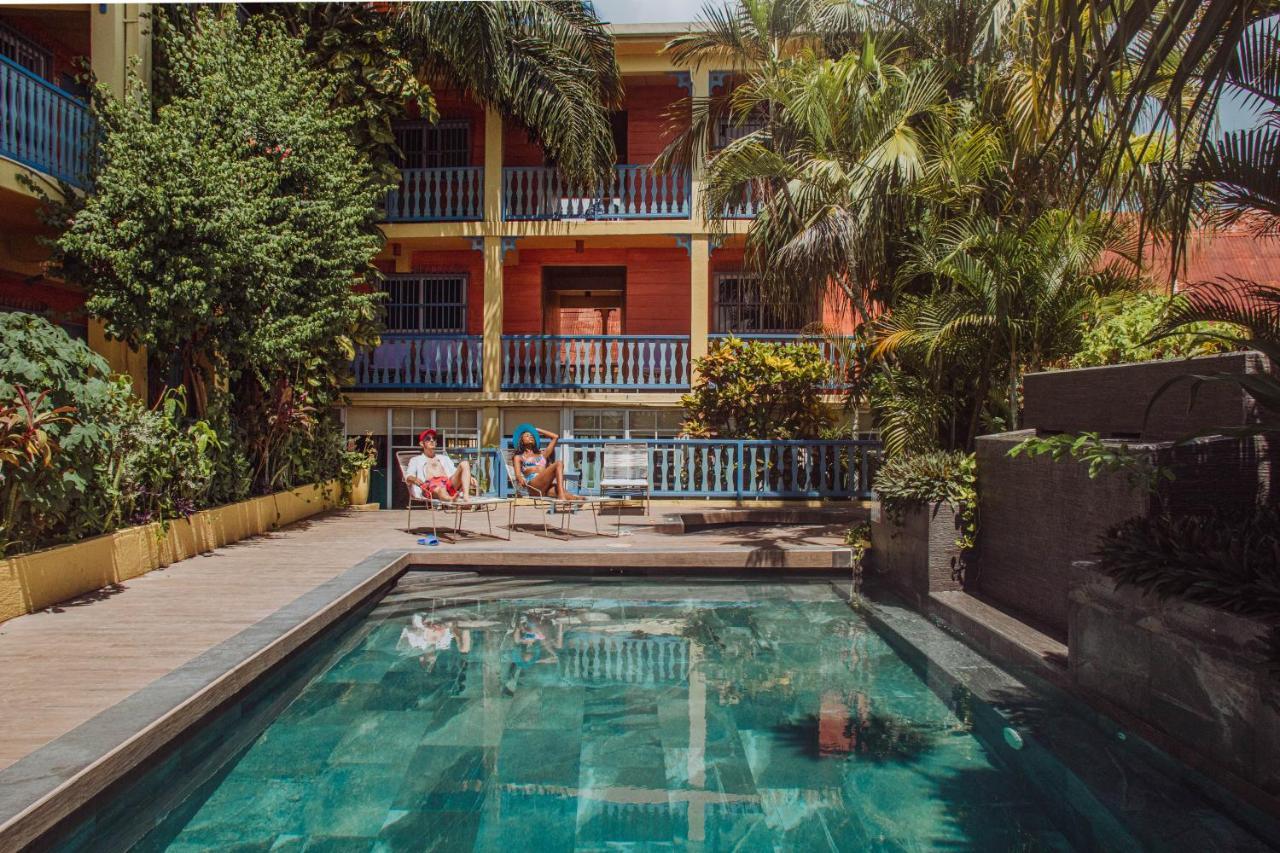 Hotel Casona De La Isla Flores