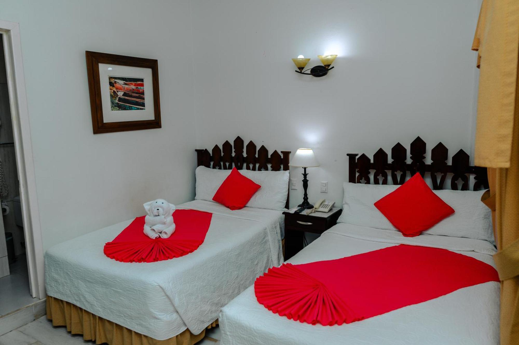 Hotel Casona De La Isla Flores