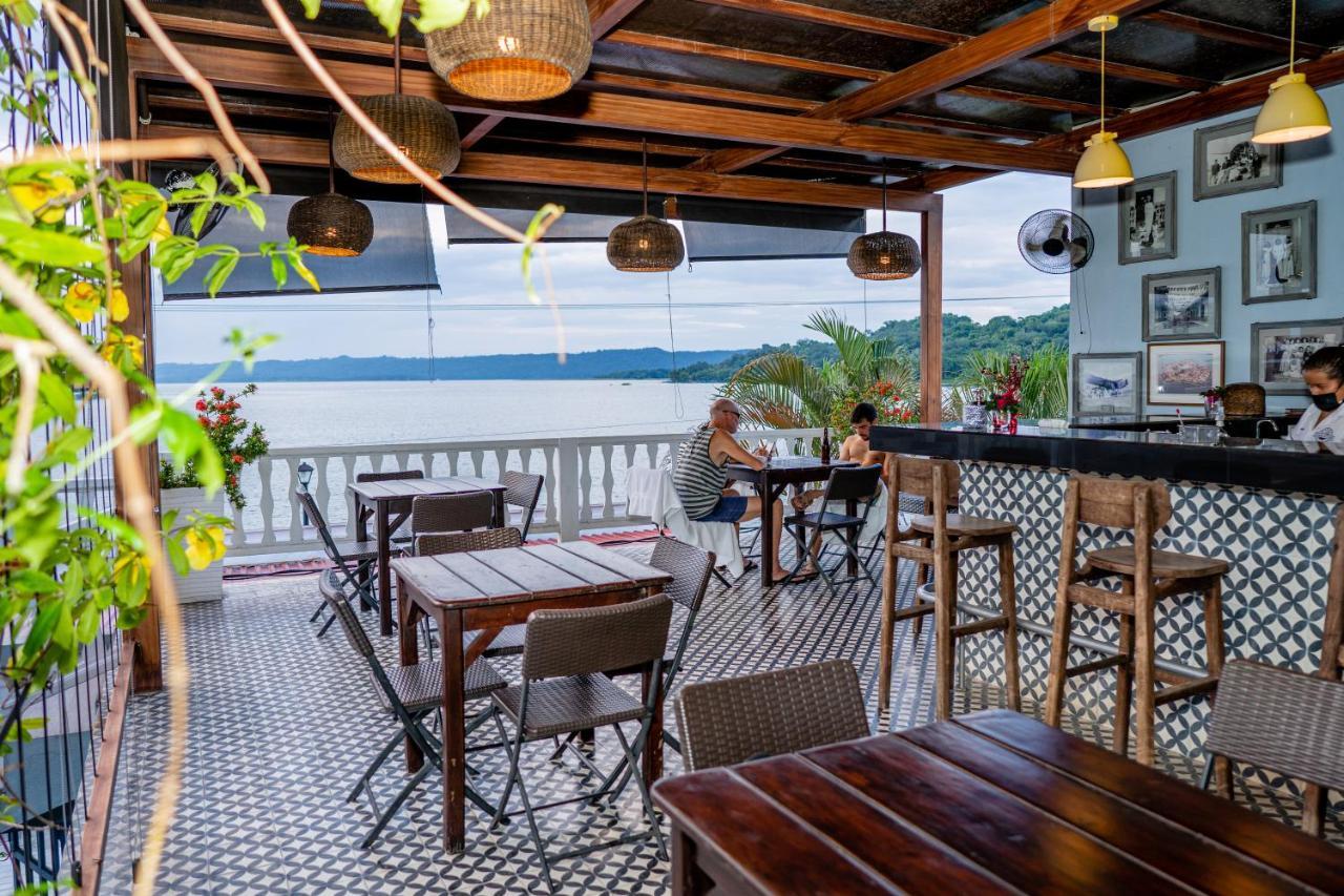 Hotel Casona De La Isla Flores