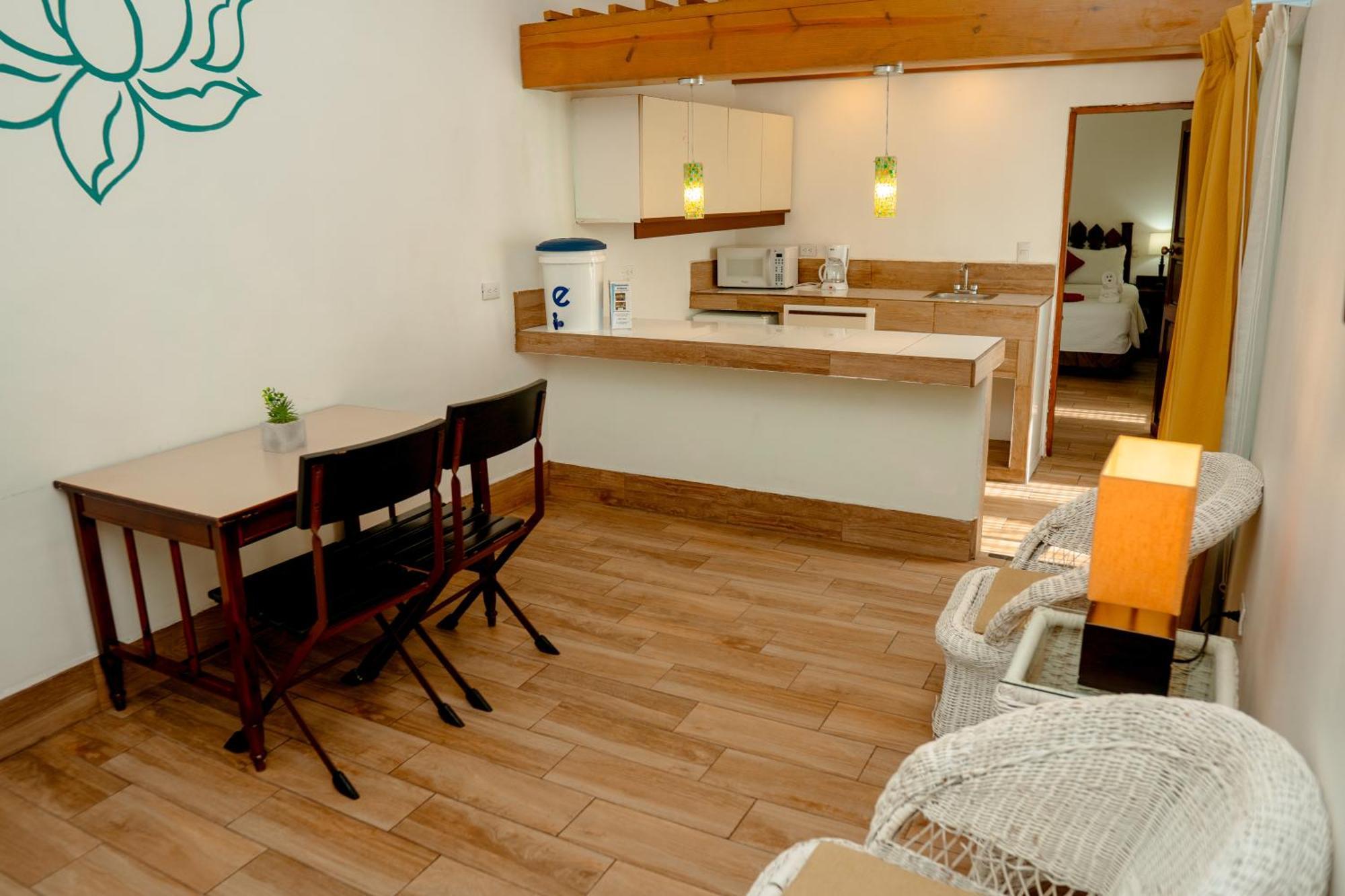 Casona De La Isla Hotel Flores